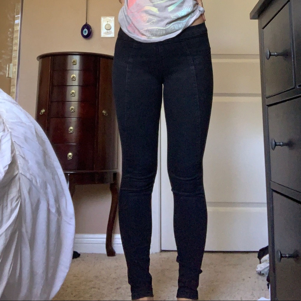 BDG black skinny jeans